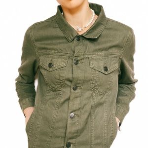 BRANDY MELVILLE OLIVE JACKET